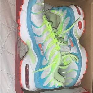 Nike  Air Max Plus